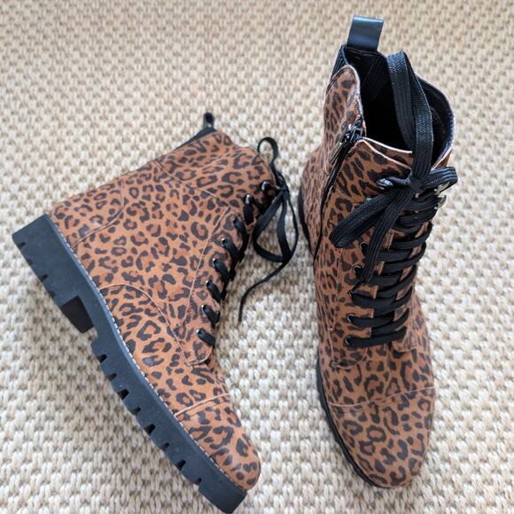 DONALD PLINER Ease Leopard Print Suede Lace Up High Top Combat Boots, 9.5 NWOB - Picture 1 of 10
